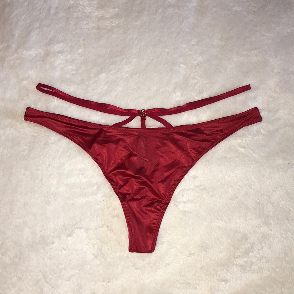 Victoria’s Secret Very Sexy Strappy Thong Panty